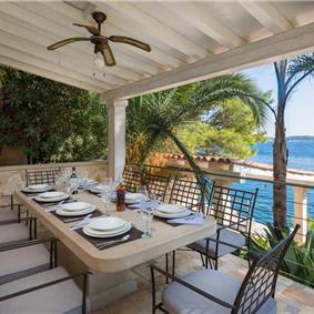 Luxury 6 Bedroom Seafront Villa with pool and Separate Apartment along Secluded Beach near Hvar Town, Sleeps 10-12